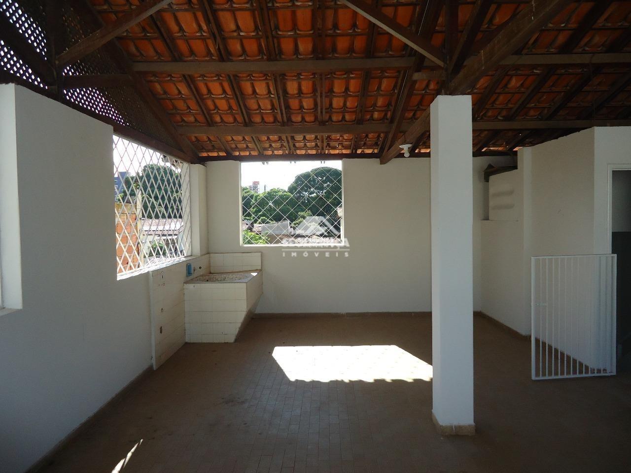 Casa à venda no Centro: 