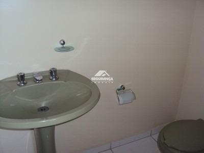 Casa à venda no Centro: 