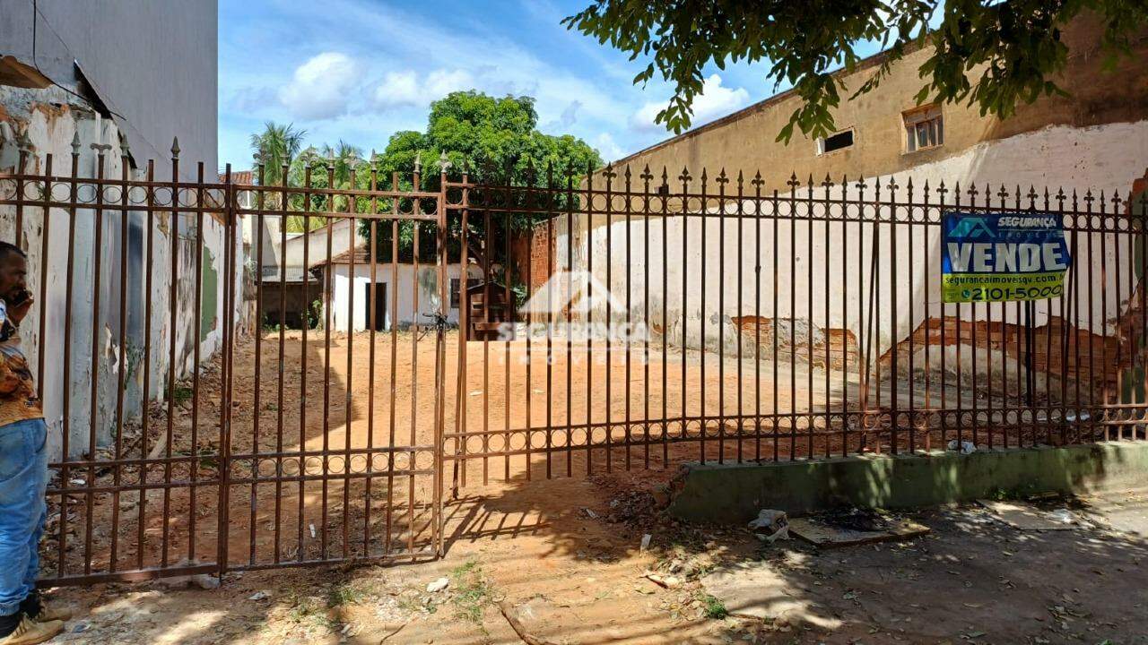 Lote à venda no Lourdes: 