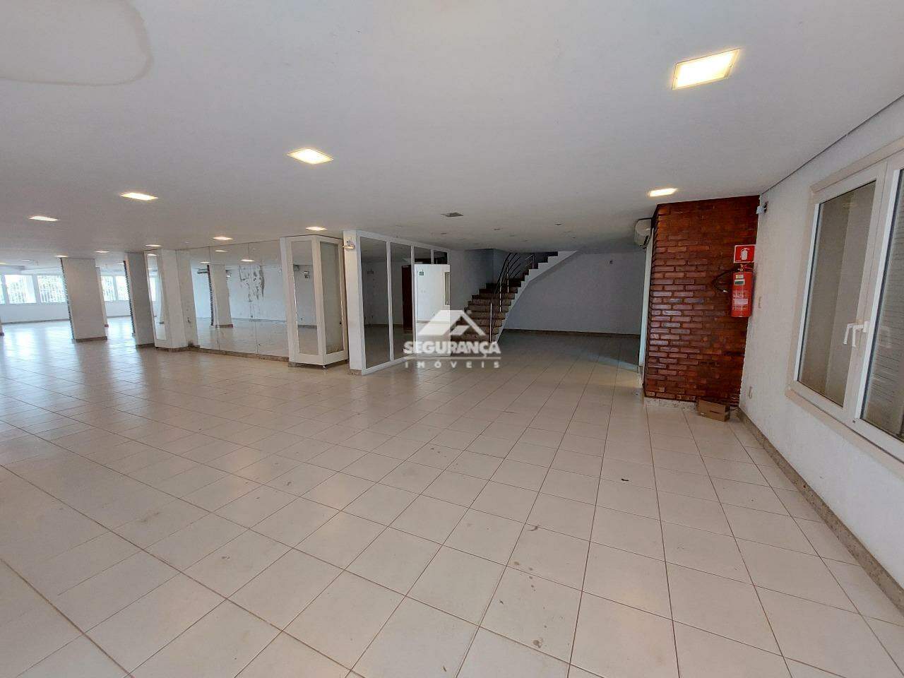 Prédio Comercial para aluguel no Centro: SALÃO