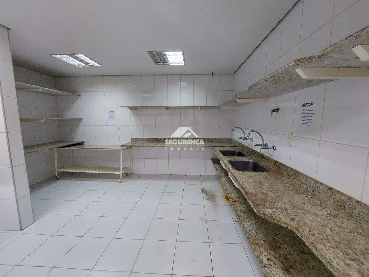 Prédio Comercial para aluguel no Centro: COZINHA