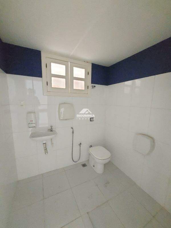Prédio Comercial para aluguel no Centro: BANHEIRO DA SALA (3)