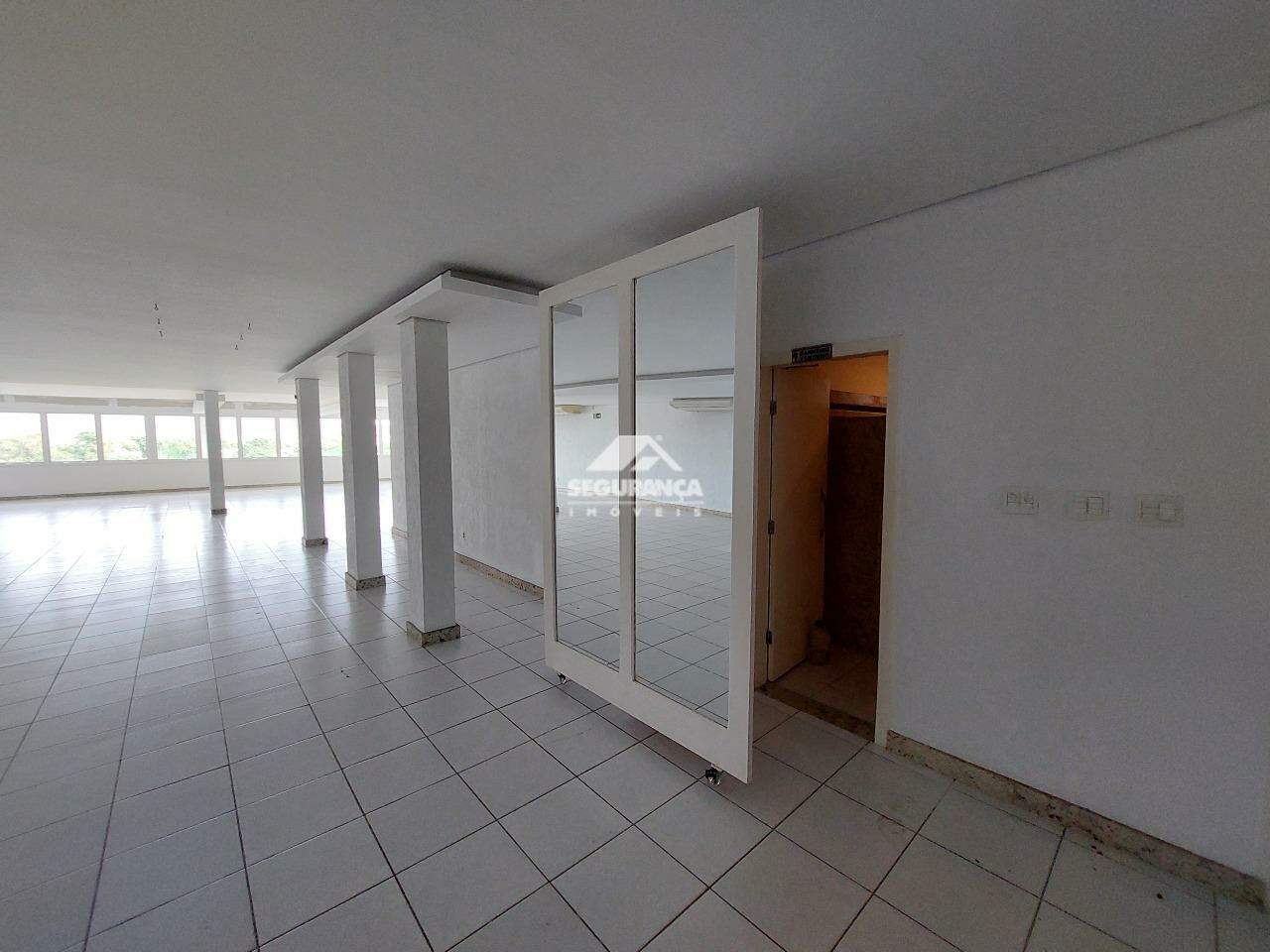 Prédio Comercial para aluguel no Centro: HALL