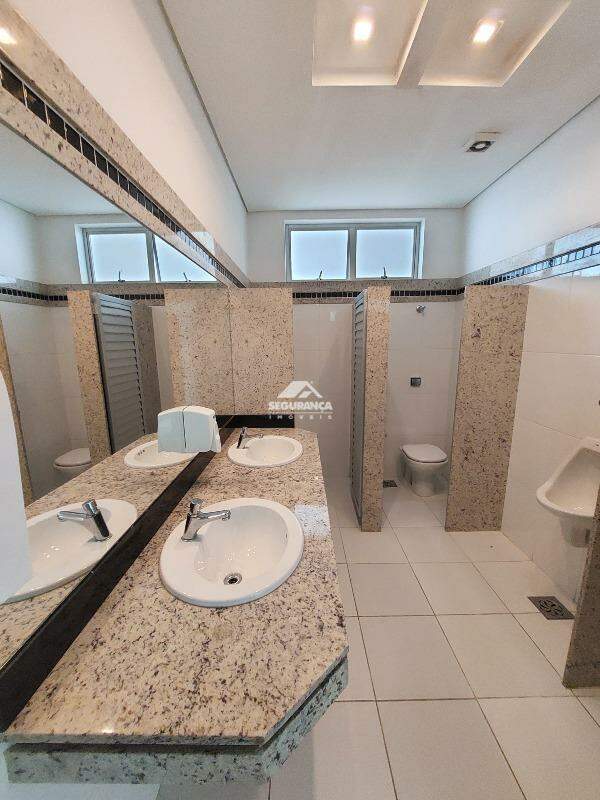 Prédio Comercial para aluguel no Centro: BANHEIRO MASCULINO