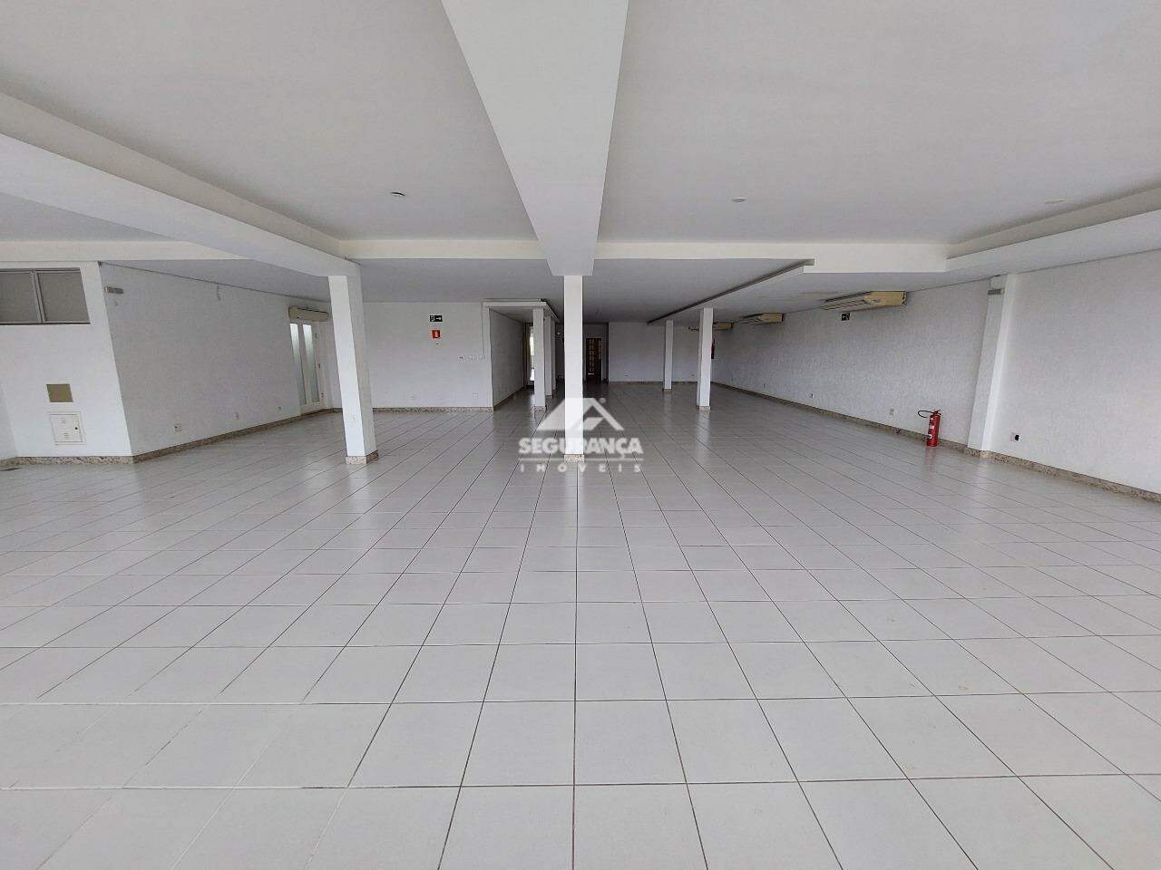 Prédio Comercial para aluguel no Centro: SALÃO