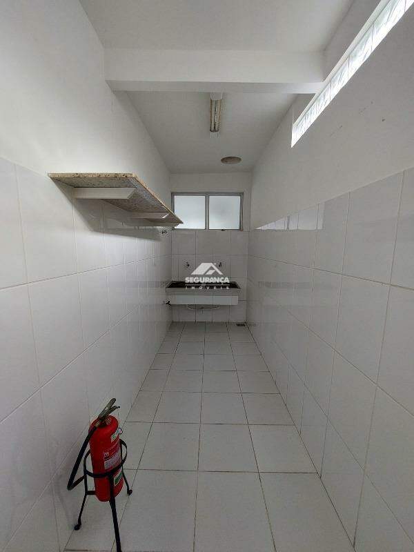 Prédio Comercial para aluguel no Centro: AREA DE SERVIÇO