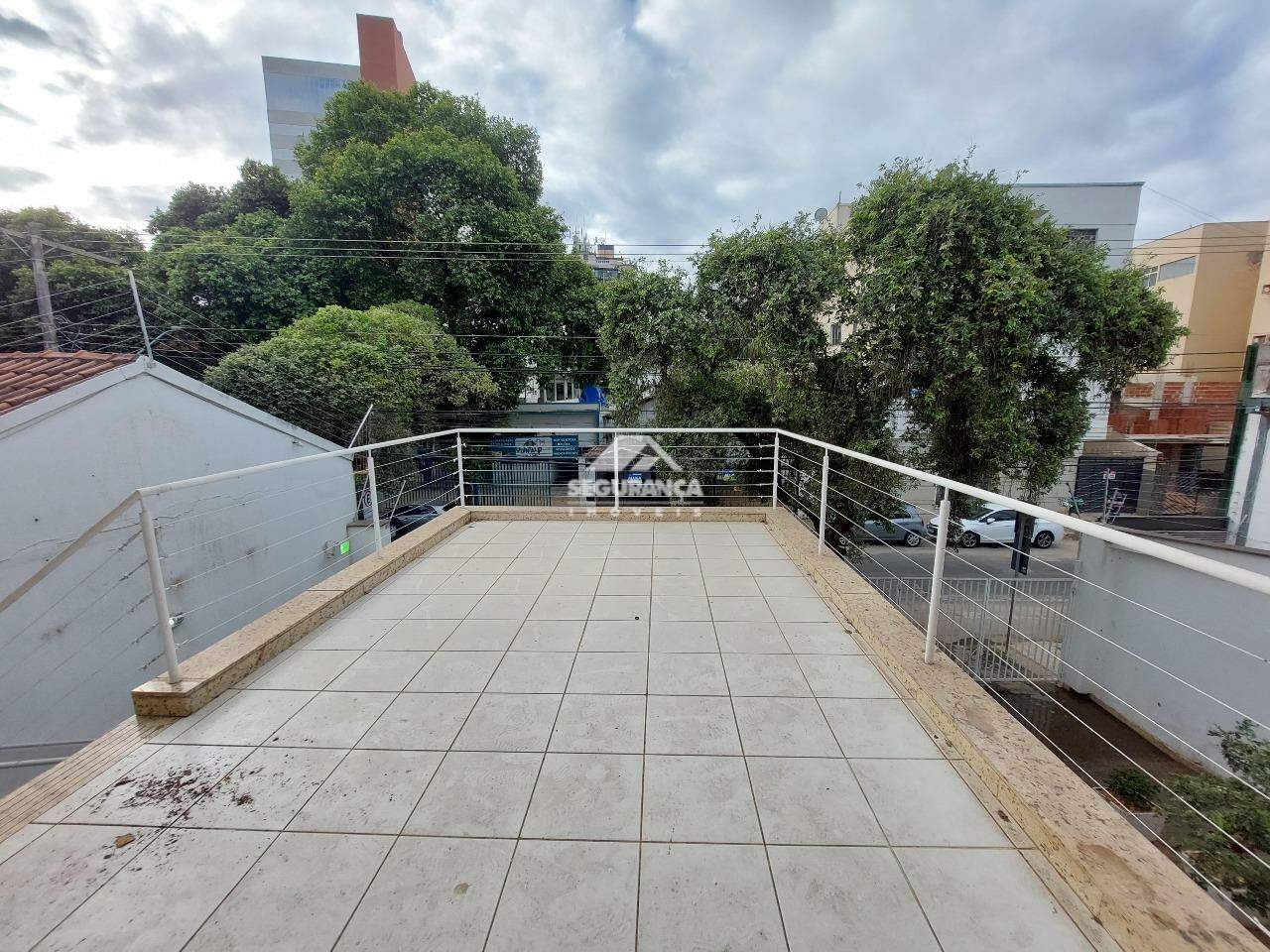 Prédio Comercial para aluguel no Centro: ENTRADA