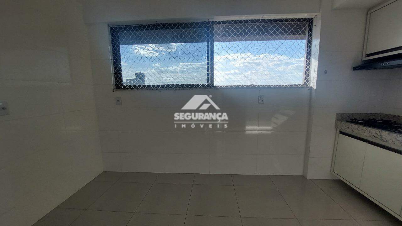 Apartamento para aluguel no Esplanada: COZINHA