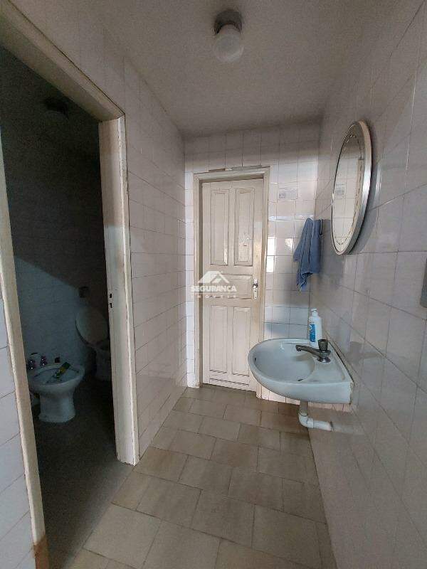 Prédio Comercial para aluguel no Centro: BANHEIRO SOCIAL