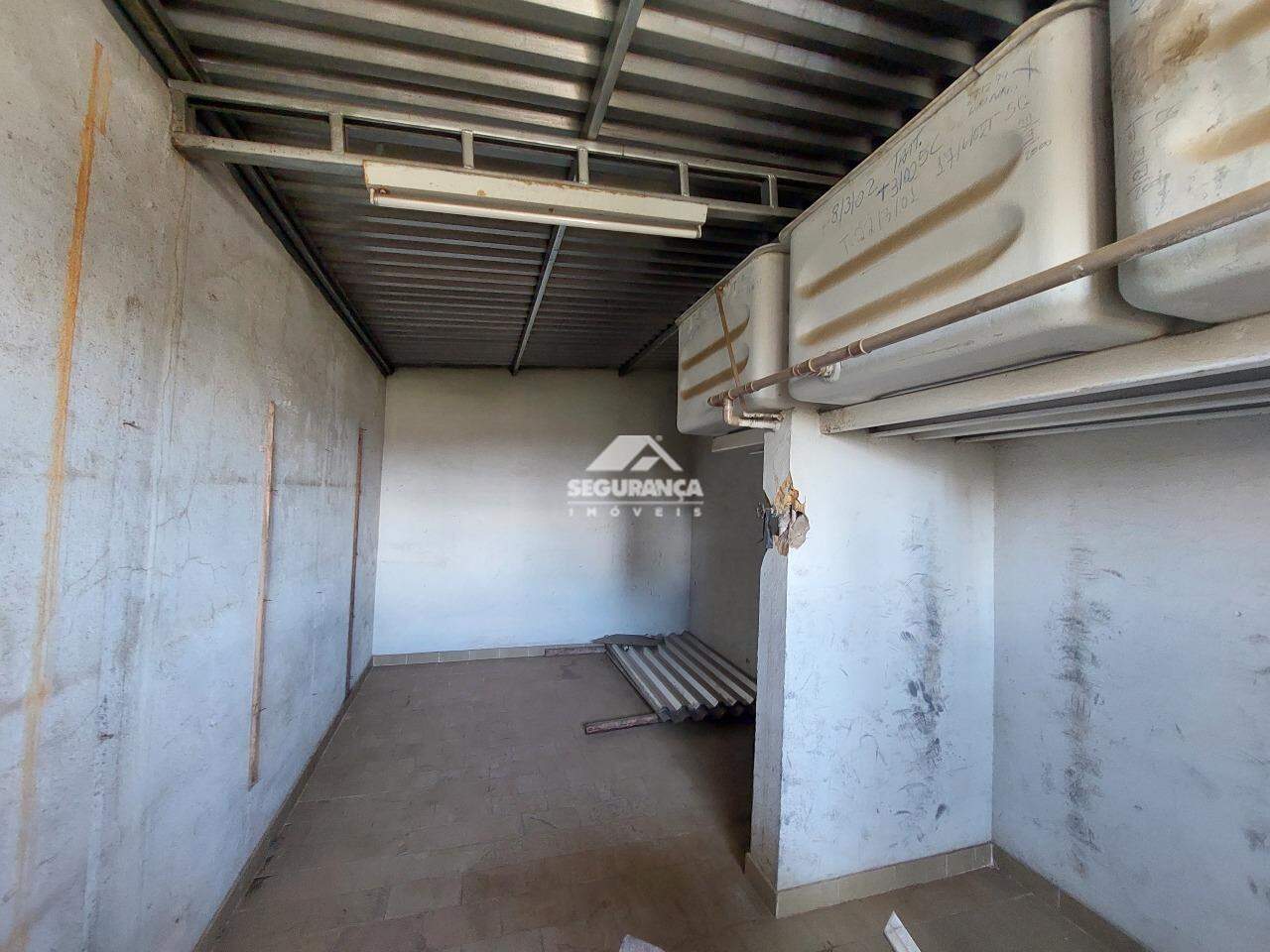 Prédio Comercial para aluguel no Centro: ACESSO A CAIXA D’AGUA E CASA DE MAQUINA DO ELEVADOR