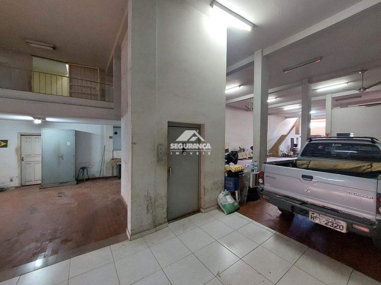 Prédio Comercial para aluguel no Centro: GARAGEMDS