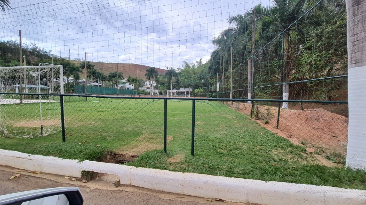 Lote em condomínio à venda no RETIRO DOS LAGOS: 