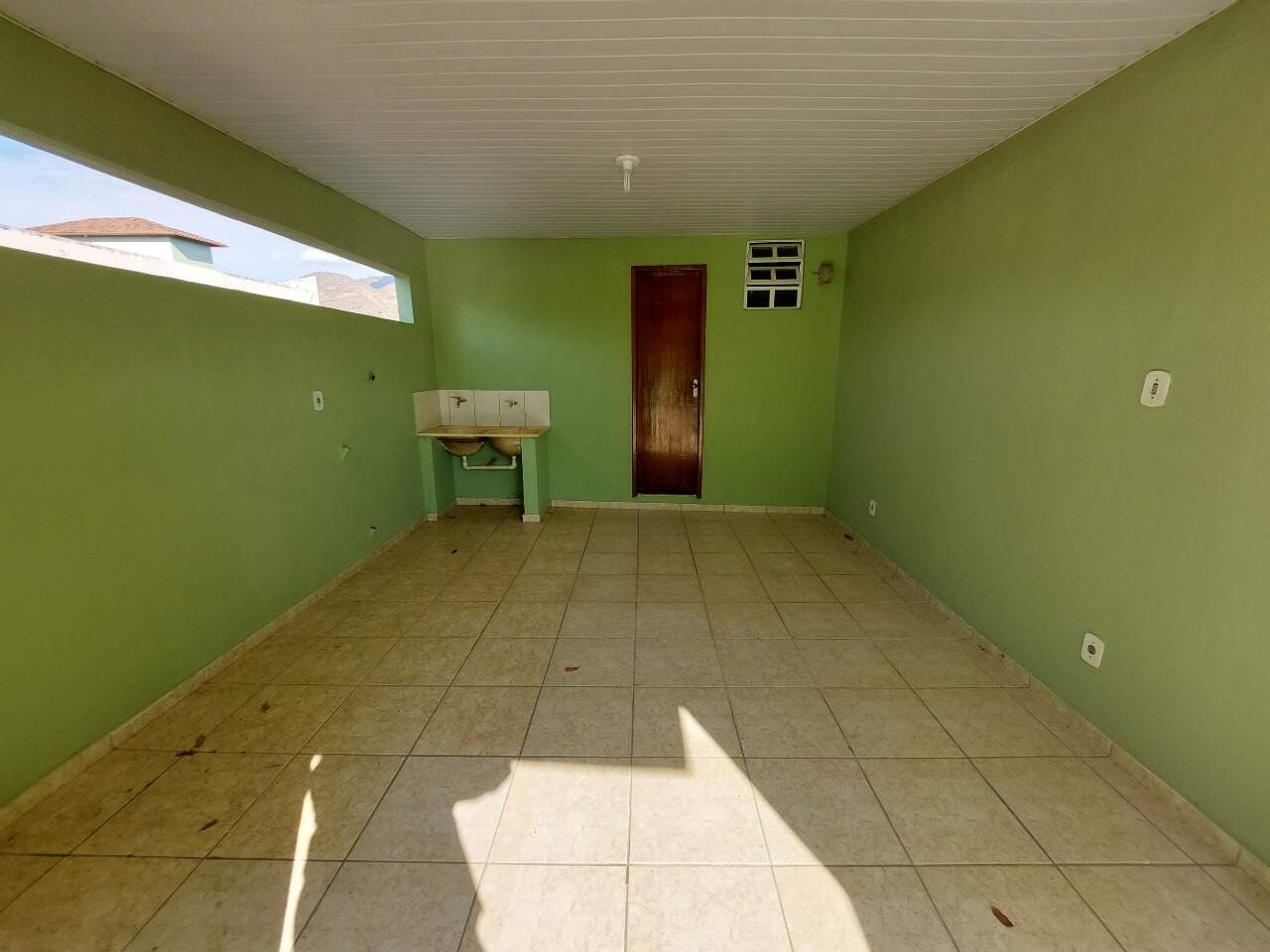 Casa para aluguel no Ilha dos Araújos: AREA DE SERVIÇO TERRAÇO