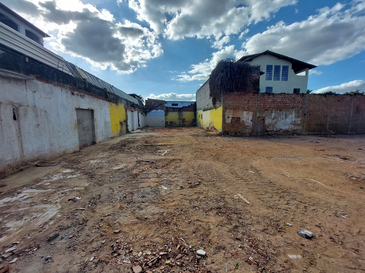 Lote para aluguel no VILA BRETAS: LOTE