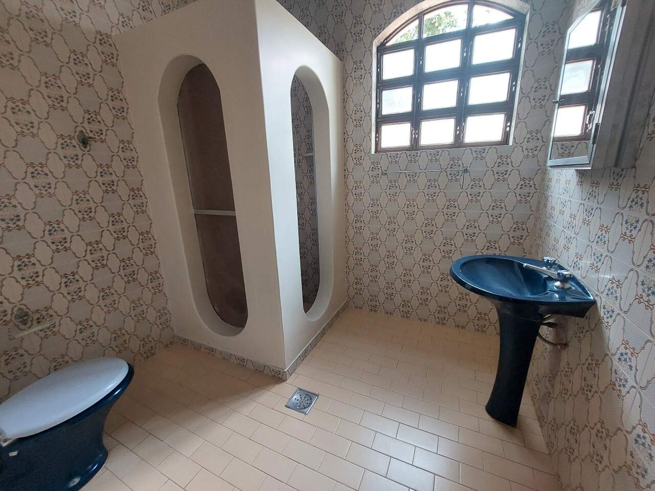 Casa para aluguel no Ilha dos Araújos: BANHEIRO SOCIAL