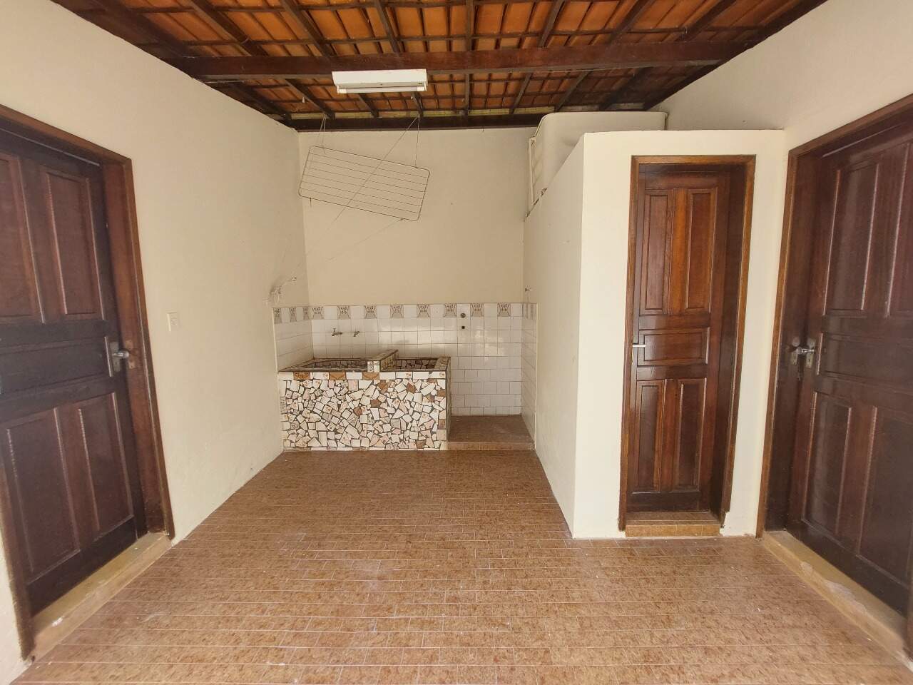 Casa para aluguel no Ilha dos Araújos: AREA DE SERVIÇO