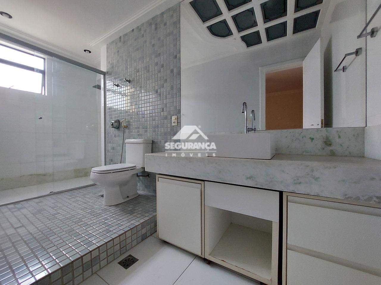 Apartamento para aluguel no Centro: BANHEIRO SUÍTE