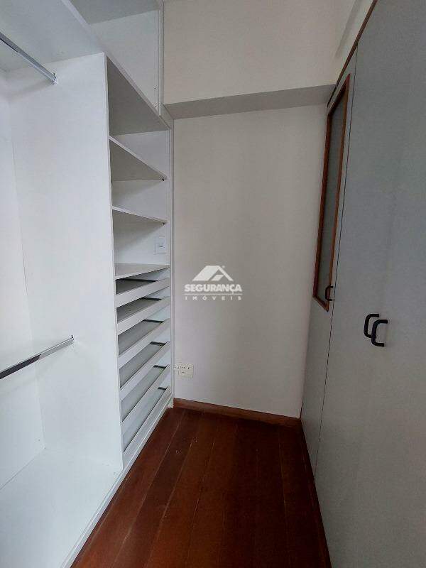 Apartamento para aluguel no Centro: CLOSET