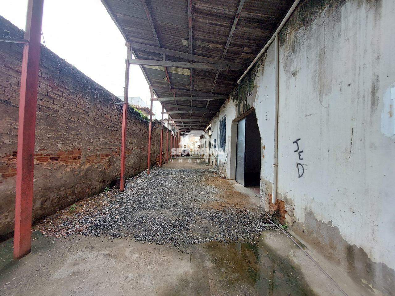 Galpão para aluguel no Centro: GALPÃO