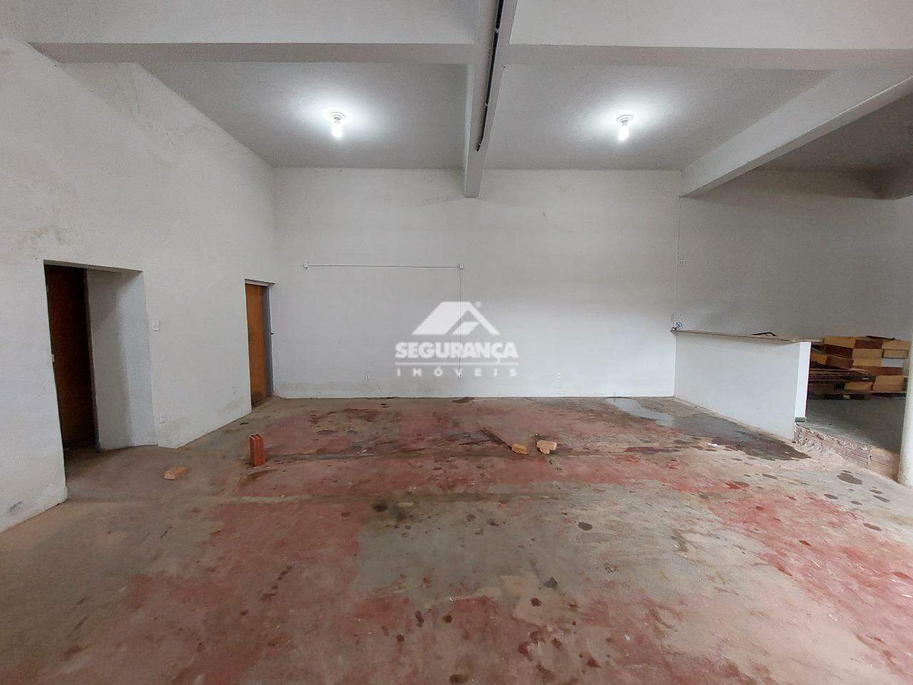 Galpão para aluguel no Centro: SALA