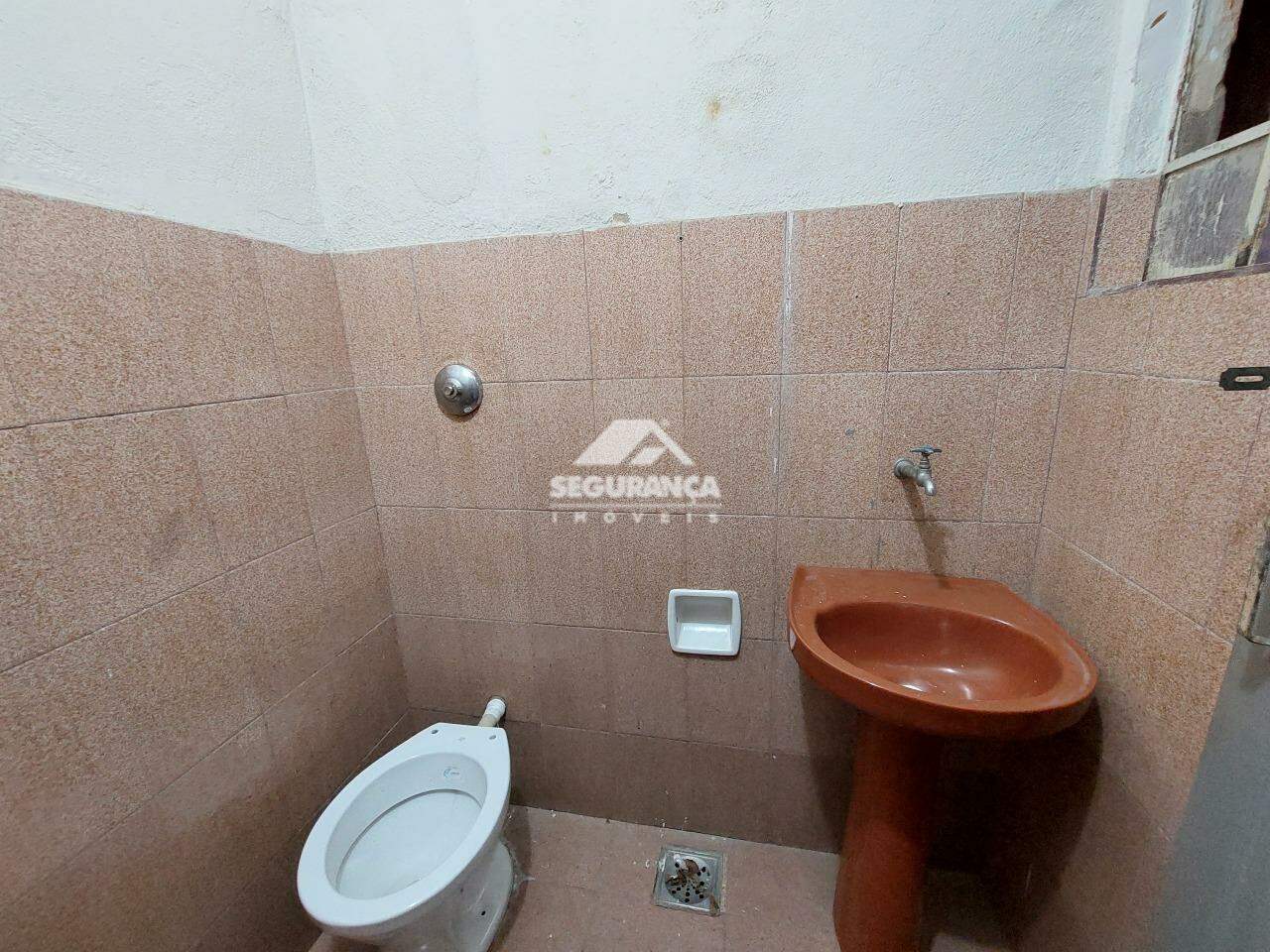 Galpão para aluguel no Centro: BANHEIRO