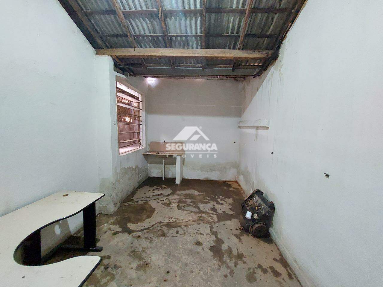 Galpão para aluguel no Centro: AREA DE SERVIÇO