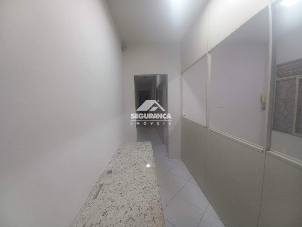 Casa comercial para aluguel no Centro: HALL DE ENTREDA