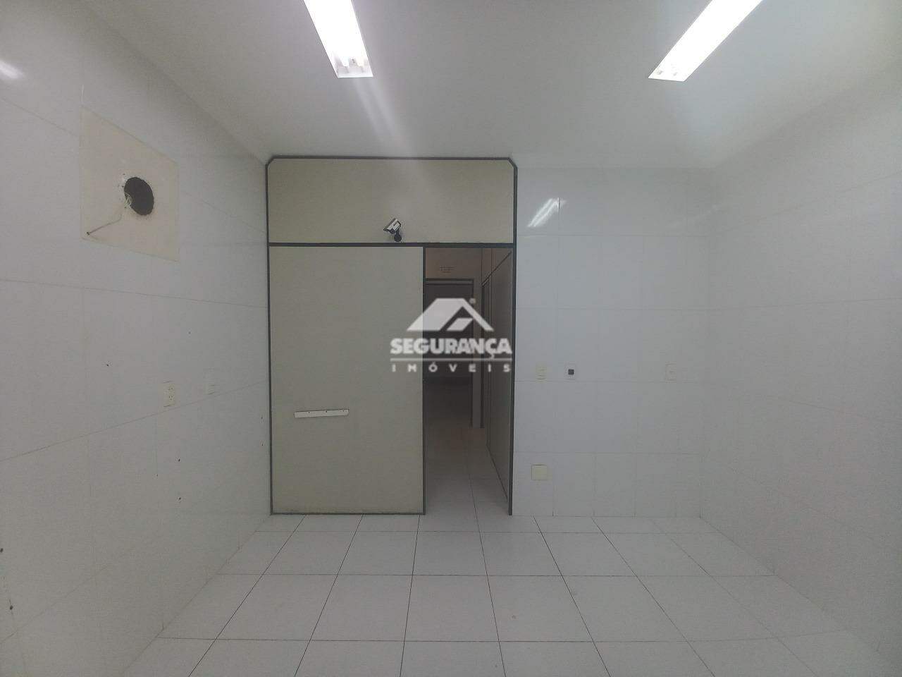 Casa comercial para aluguel no Centro: SALA