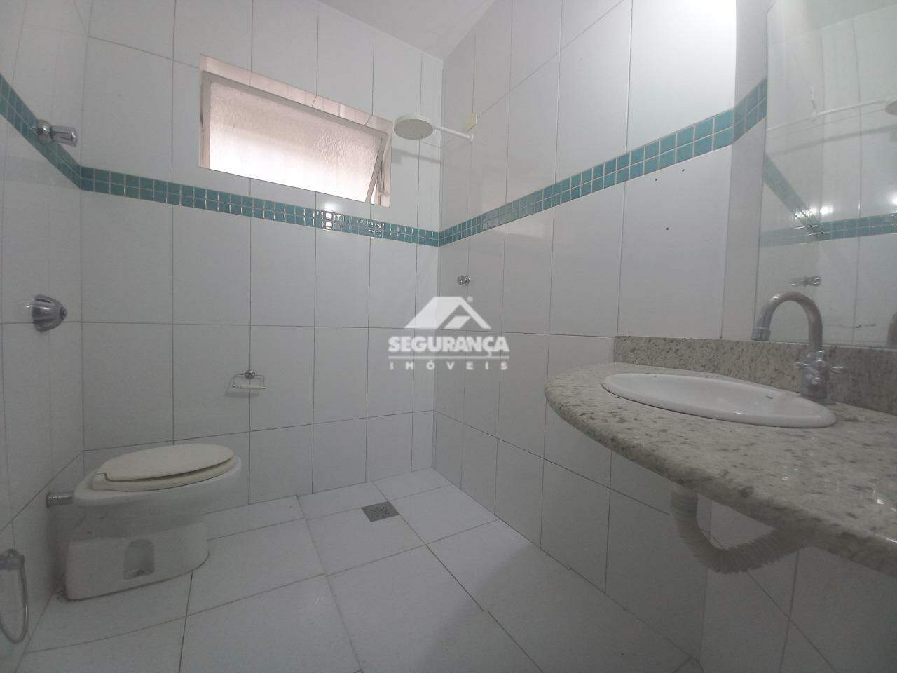 Casa comercial para aluguel no Centro: BANHEIRO SOCIAL