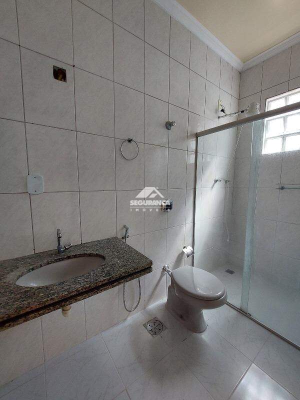 Casa para aluguel no GRA DUQUESA: BANHEIRO SUITE