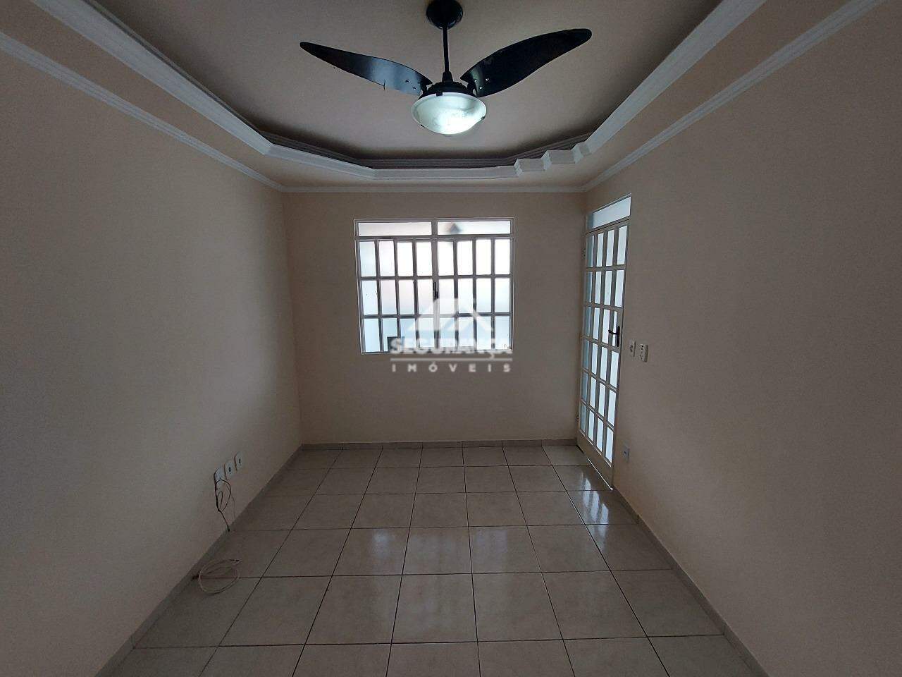 Casa para aluguel no GRA DUQUESA: SALA