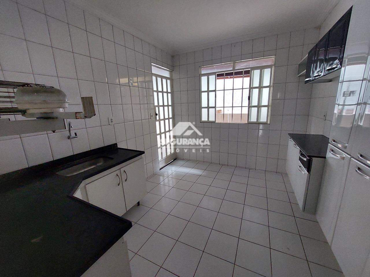 Casa para aluguel no GRA DUQUESA: COZINHA