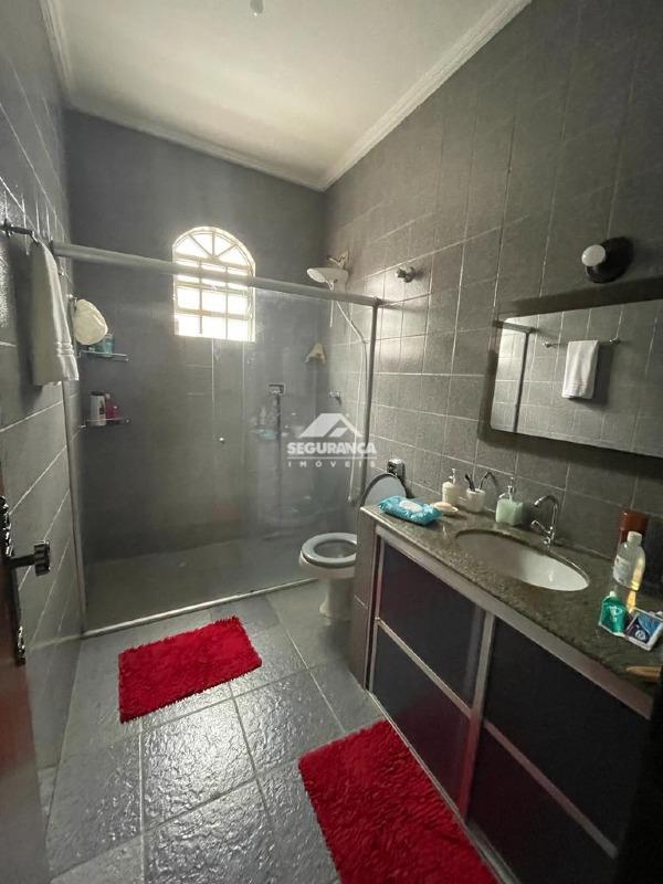 Casa à venda no Universitário: 