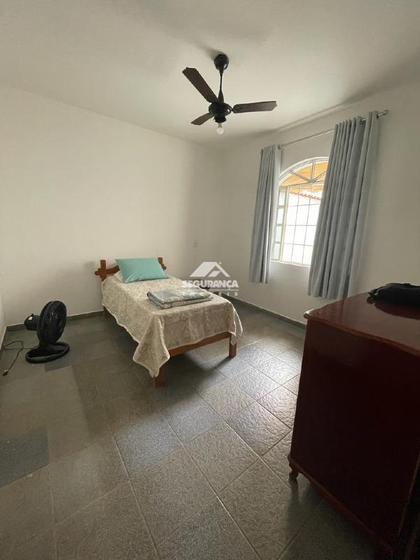 Casa à venda no Universitário: 