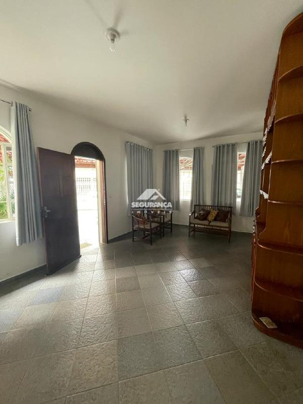 Casa à venda no Universitário: 