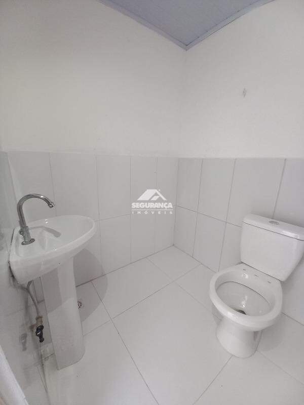 Loja para aluguel no ALTINOPOLIS: LAVABO