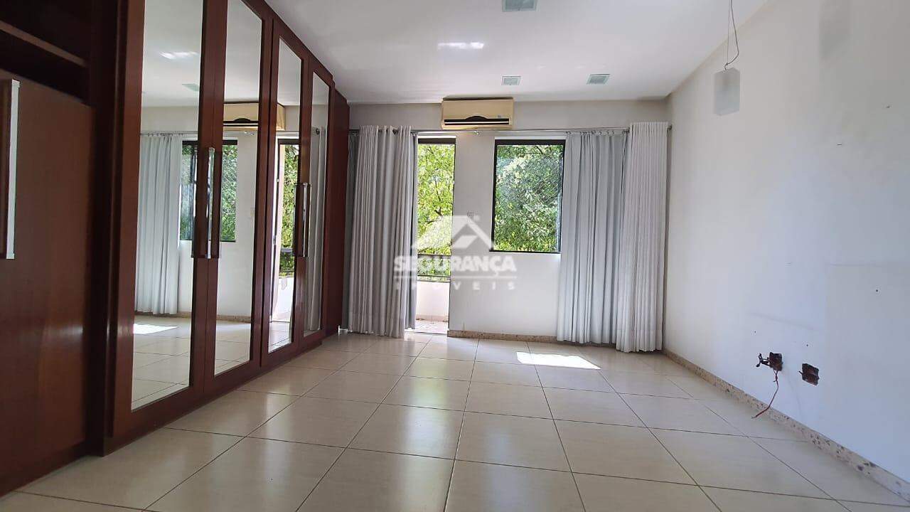 Apartamento cobertura à venda no Esplanada: