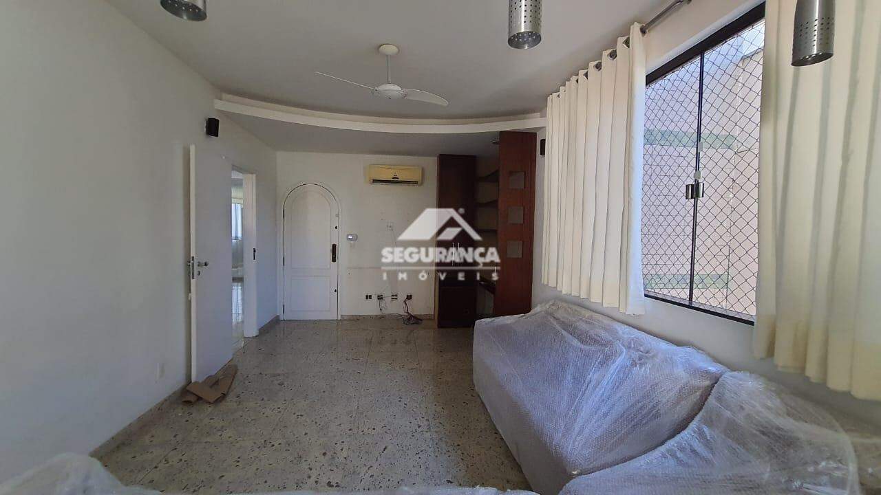 Apartamento cobertura à venda no Esplanada: