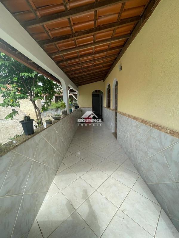 Casa à venda no SANTA HELENA: VARANDA