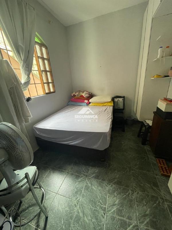 Casa à venda no SANTA HELENA: QUARTO