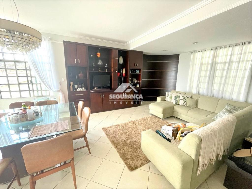 Casa à venda no SANTO AGOSTINHO: