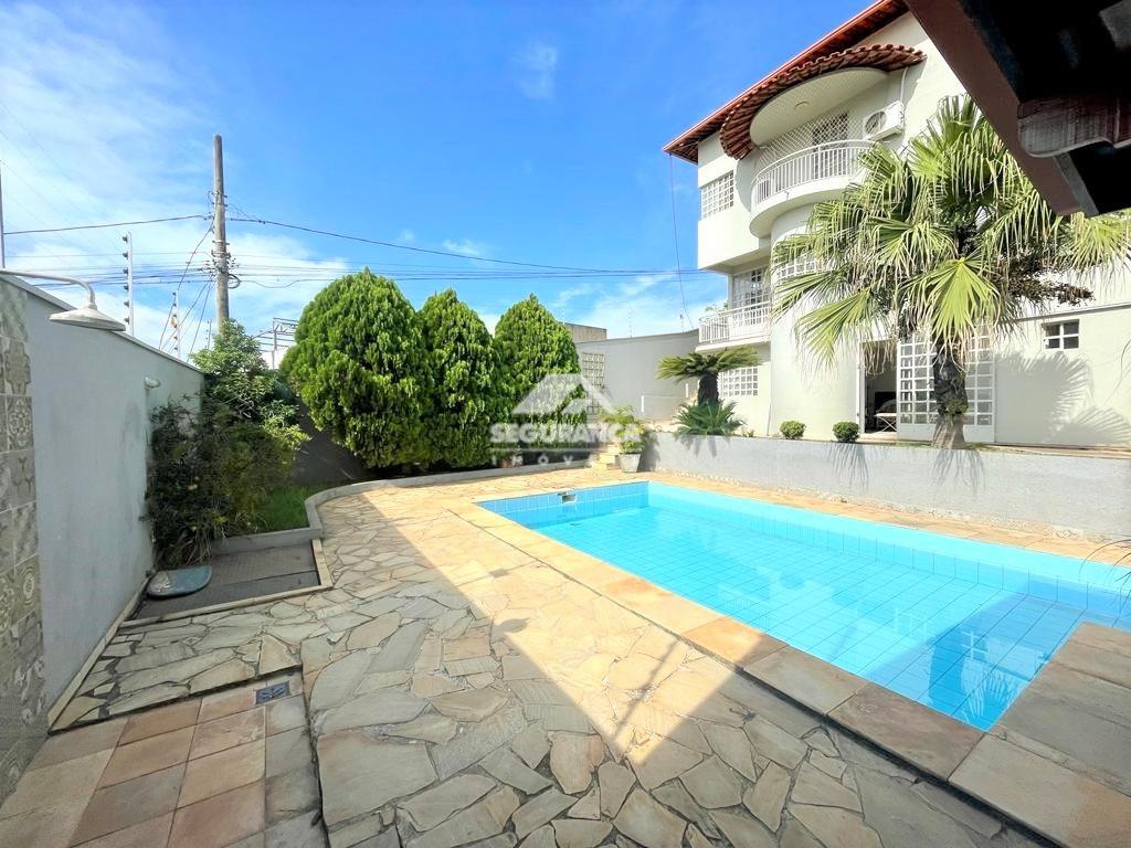 Casa à venda no SANTO AGOSTINHO: