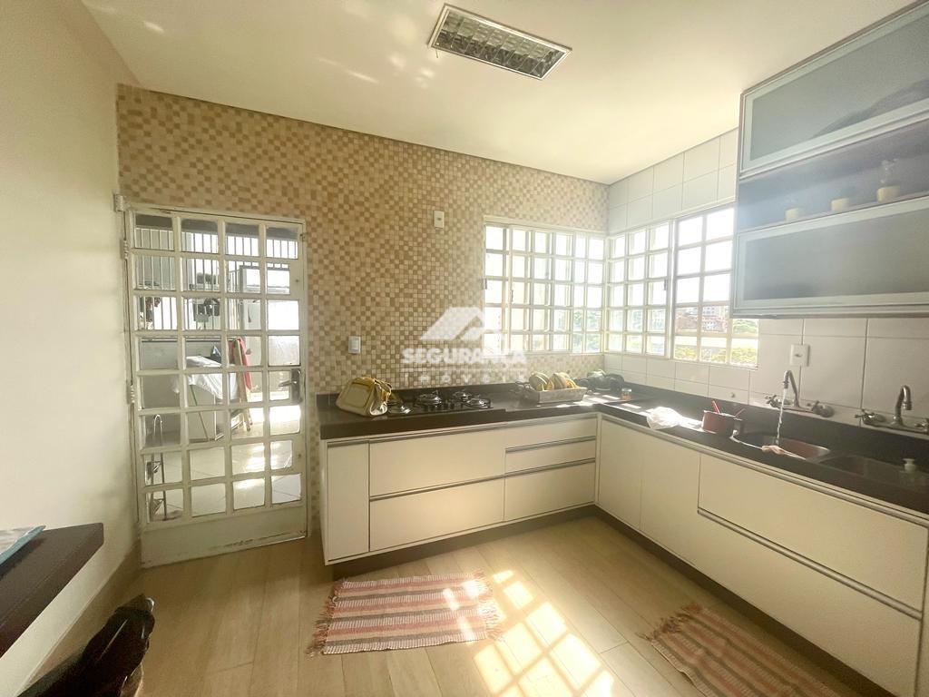 Casa à venda no SANTO AGOSTINHO: