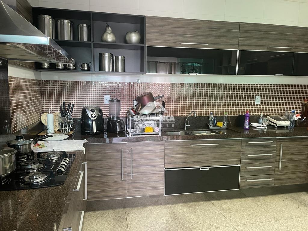 Casa à venda no LAGOA SANTA: 