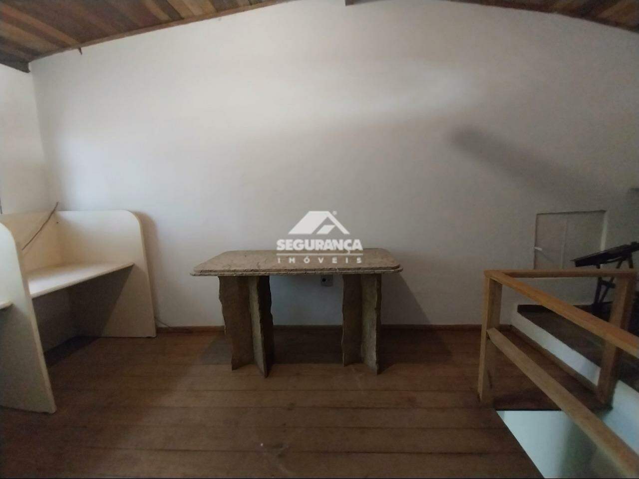 Loja para aluguel no Ilha dos Araújos: SOBRELOJA
