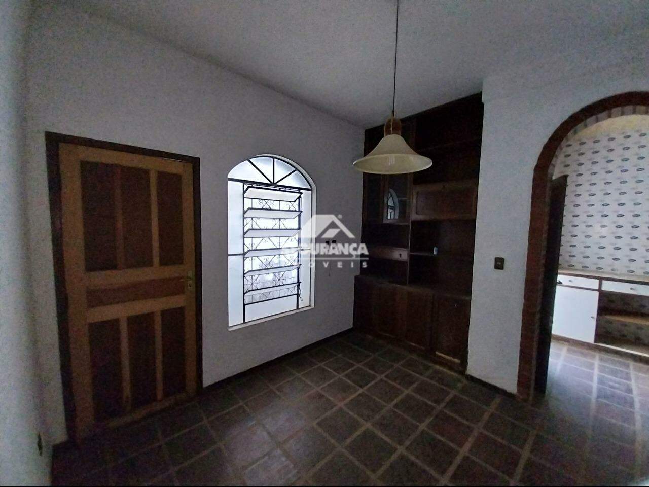 Casa comercial para aluguel no Centro: QUARTO (3)