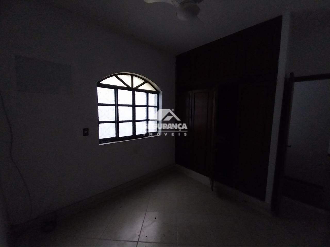 Casa comercial para aluguel no Centro: QUARTO (1)