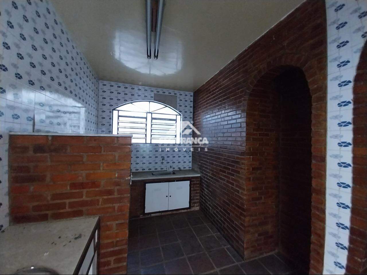 Casa comercial para aluguel no Centro: COZINHA
