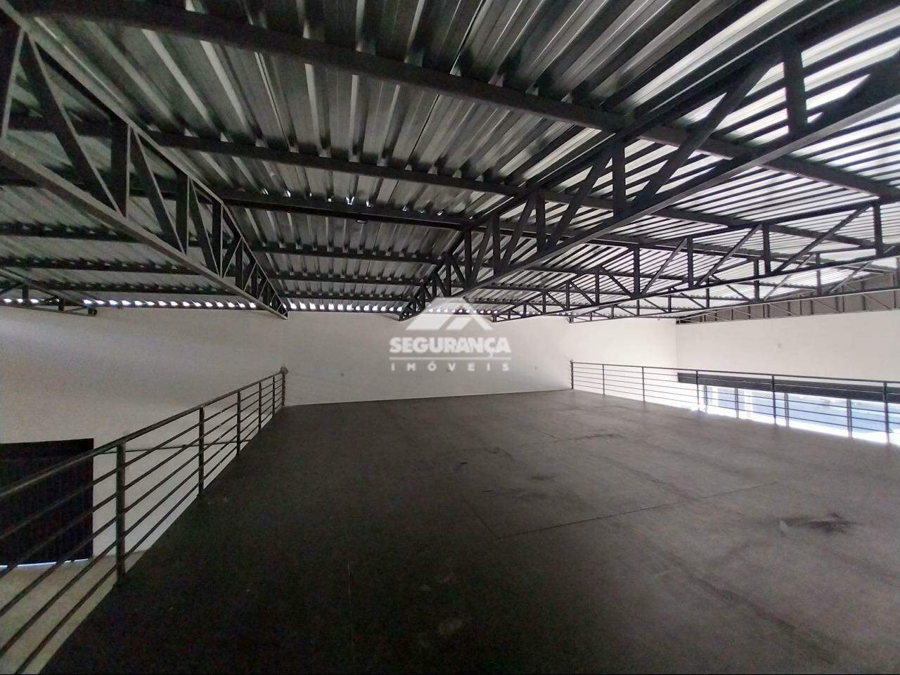 Galpão para aluguel no SANTOS DUMONT: MEZANINO