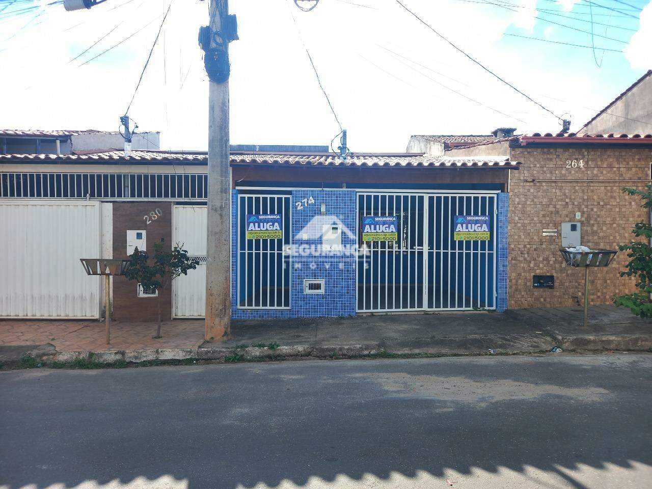 Casa para aluguel no CASTANHEIRAS II: Fachada